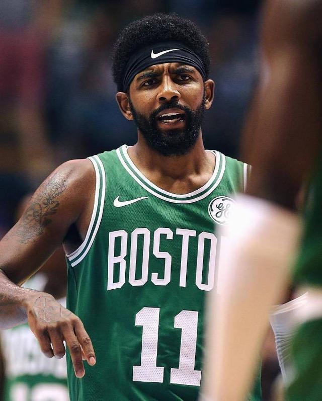 队渡过难关 队渡过难关